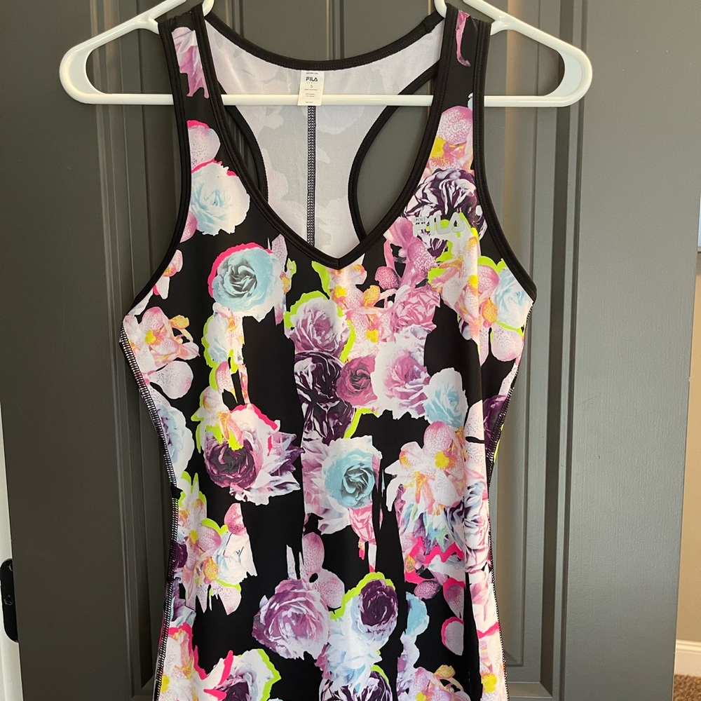 Fila Tank